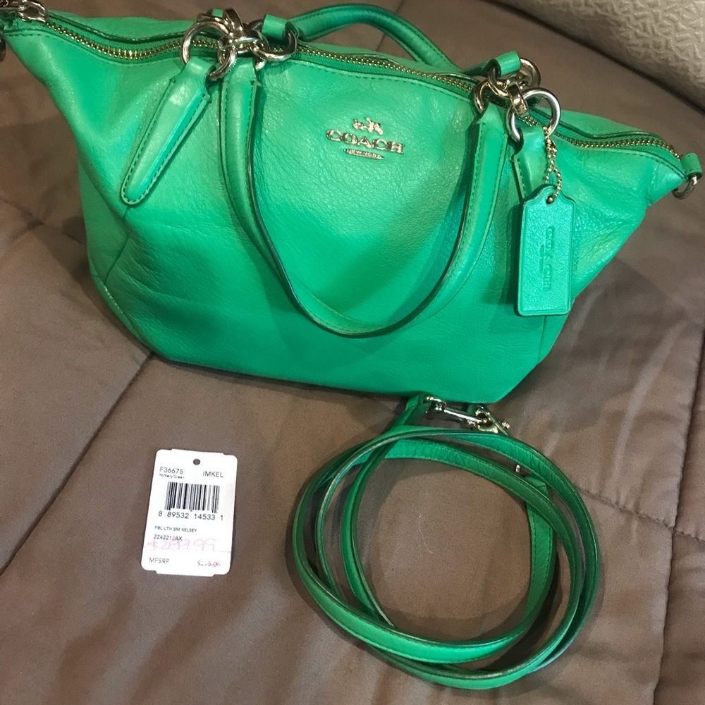 COACH rare, beautiful “Kelly Green” purse